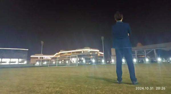 飞鸟集·毕业生 | IB首届毕业生安佳宁：从地铁独行少年到全球精算新星